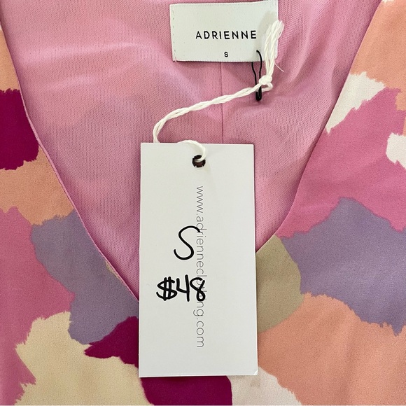 Adrienne V-Neck Blouse Top Pink Purple Beige Coral Taupe Print Women’s Small NEW - Picture 4 of 8